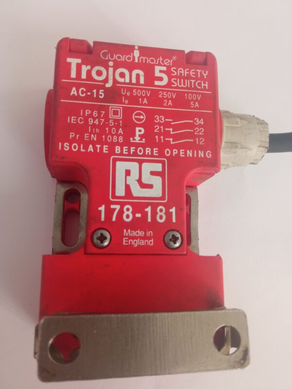 TROJAN 5  AC15